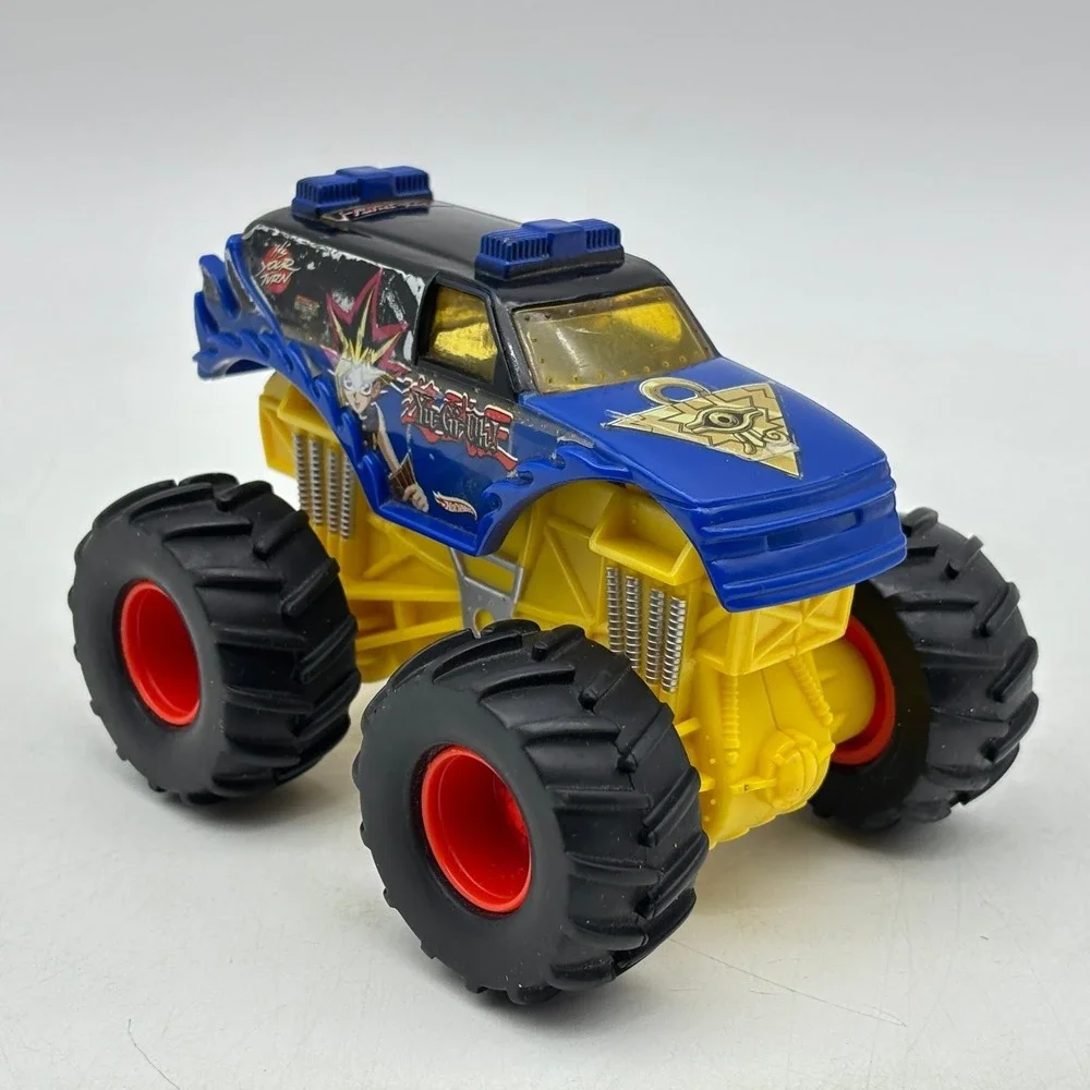 Hot Wheels Monster Jam Yu-Gi-Oh Rev Tredz 1:43 Monster Truck 2003 Mattel